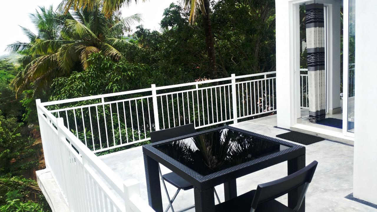 Mahaweli View Inn Kandy Exteriér fotografie