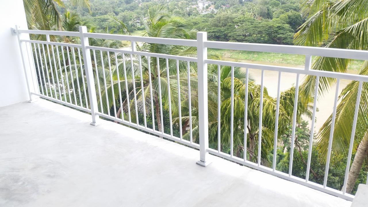 Mahaweli View Inn Kandy Exteriér fotografie
